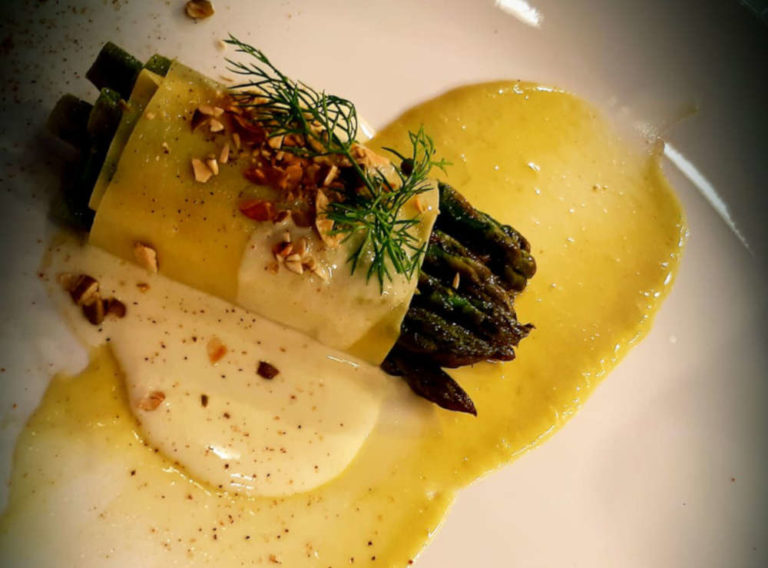 Lasagna aperta agli asparagi e Castelmagno