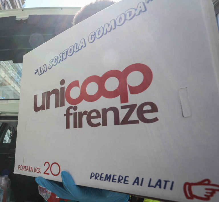 Sesto Fiorentino Calenzano: 8380 euro di buoni spesa Unicoop Firenze alle associazioni di volontariato del territorio