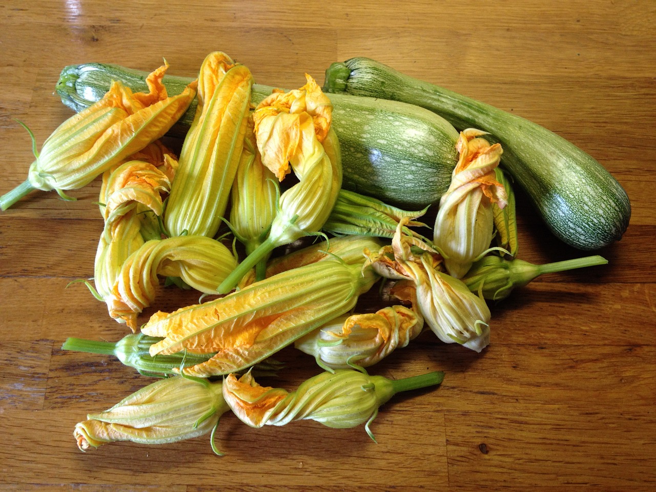 fiori di zucchini fritti pastella