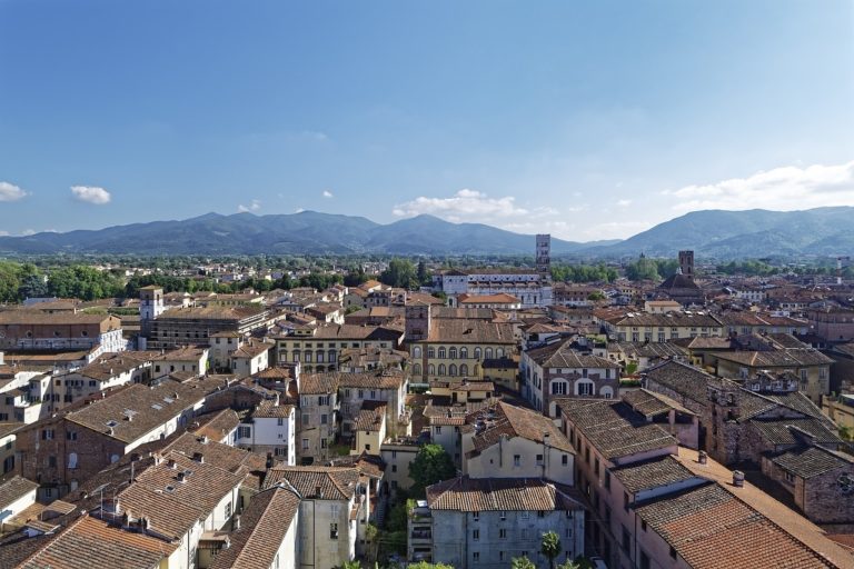 La Lucca delle acque. Un itinerario tra le fontane cittadine
