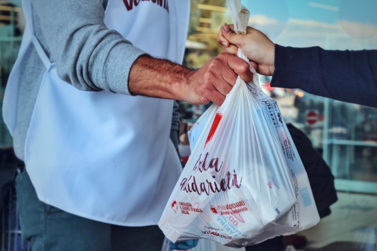 Alimenta la solidarietà: sabato 18 ottobre torna l’appuntamento con la raccolta alimentare