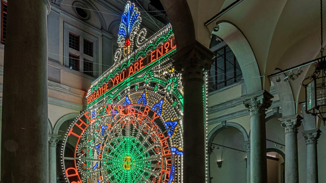 Firenze, Palazzo Strozzi: fino al 7 febbraio "We rise by lifting others", l'installazione di Marinella Salvatore - Informatore