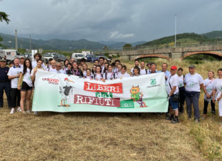 Liberi dai rifiuti a Pistoia: un pomeriggio di pulizia dell’argine del fiume Ombrone Liberi dai rifiuti Pistoia