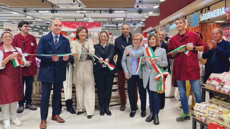 Taglio del nastro per il nuovo Coop.fi Empoli Pontorme