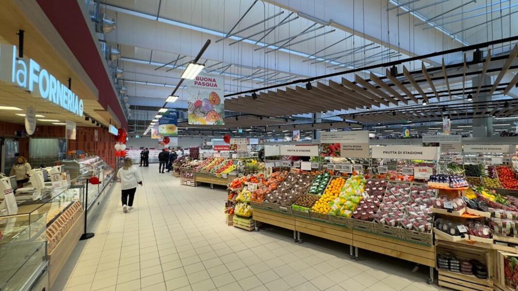 Taglio Del Nastro Per Il Nuovo Coop Fi Di Sesto Fiorentino Viale Pratese