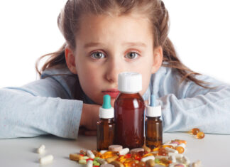 Farmaci in viaggio: cosa non deve mancare nella valigia dei più piccoli