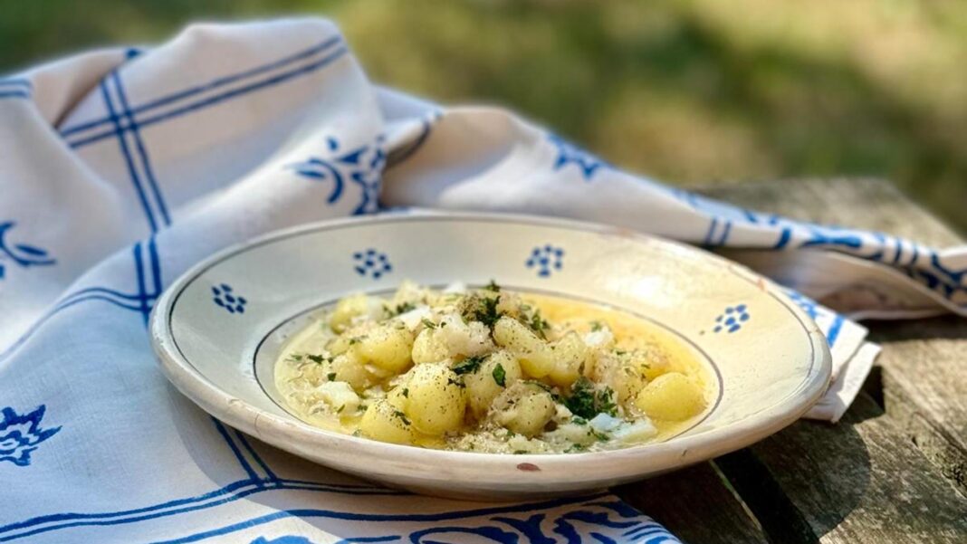 Gnocchetti in bianco al sugo di baccalà