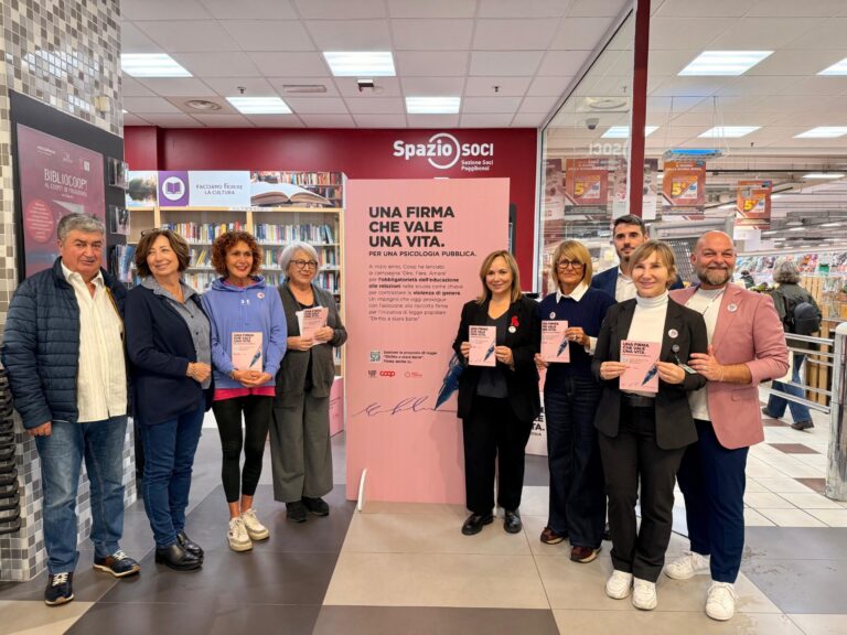 Anche Susanna Cenni, Sindaca di Poggibonsi e Presidente Anci Toscana ha aderito alla campagna “Una firma che vale una vita”