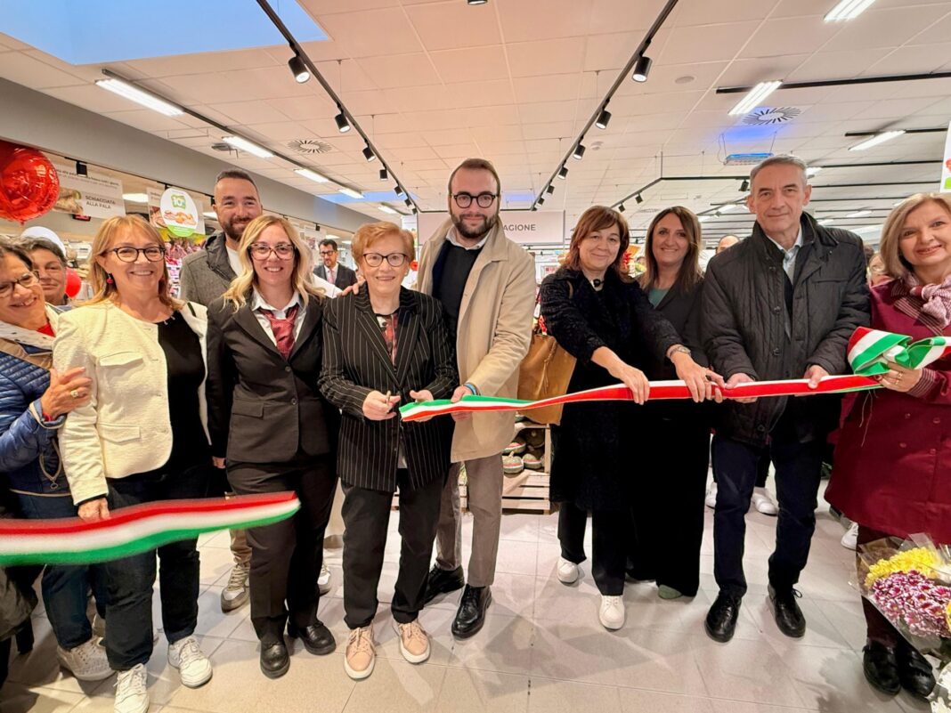 Taglio del nastro Empoli via Susini