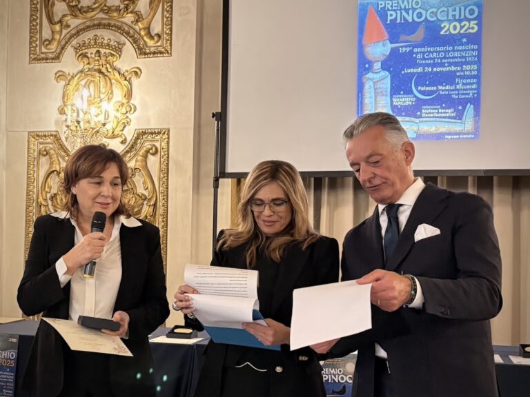 Premio Pinocchio 2025 a Daniela Mori, presidente del Consiglio di Sorveglianza di Unicoop Firenze