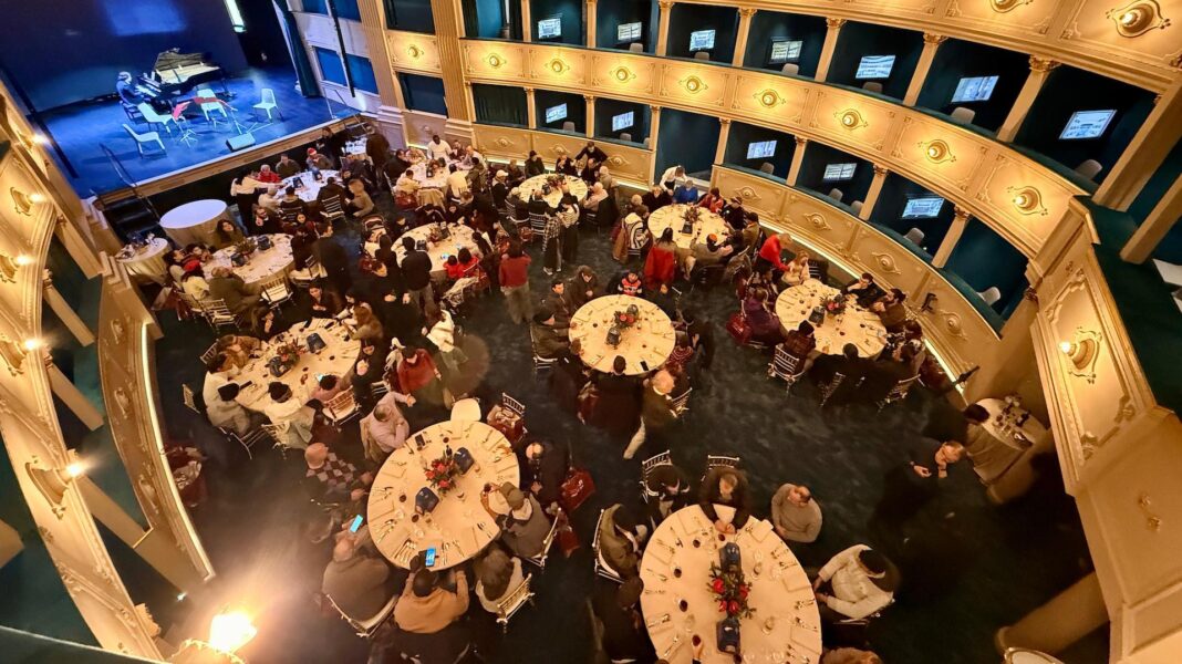 Un pranzo solidale al Teatro Nazionale di Firenze