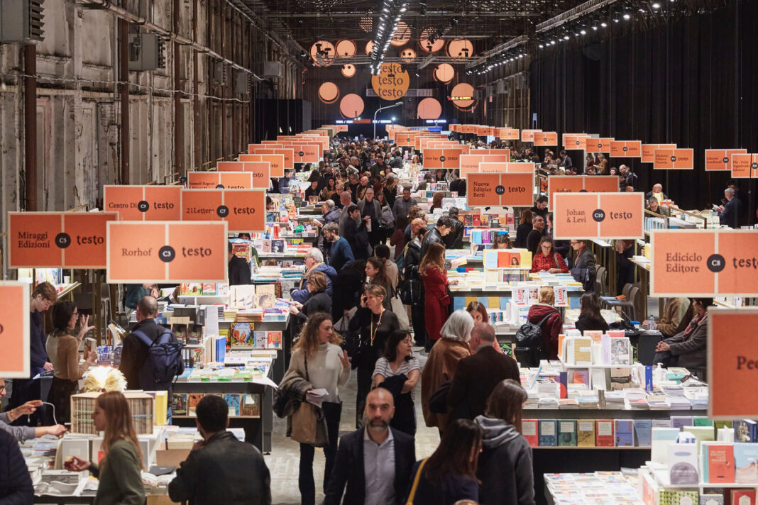 Testo. Come si diventa un libro