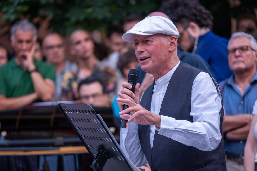 Una Traviata da cortile